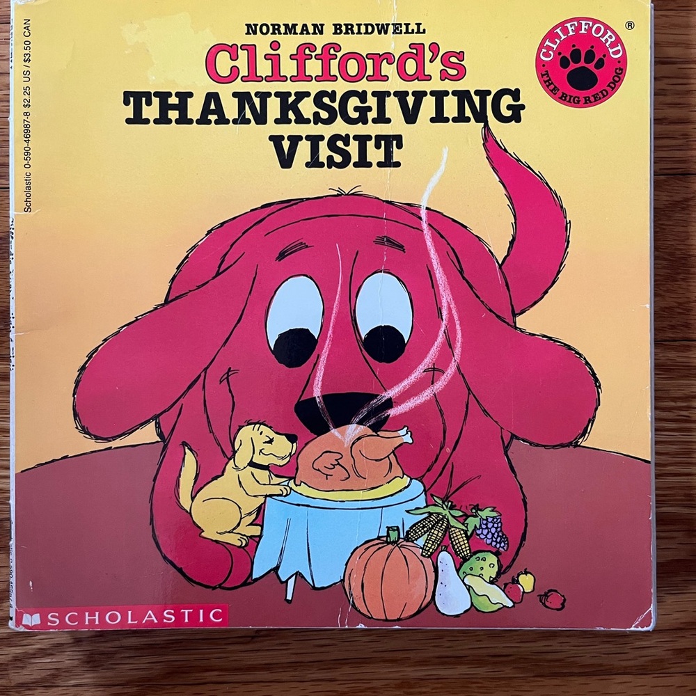 Scholastic Clifford The Big Red Dog Book Set - Picture 6 of 8